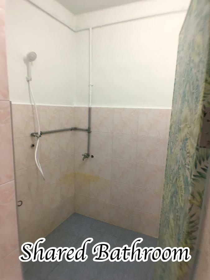 Lavender Green Home Malacca Екстер'єр фото
